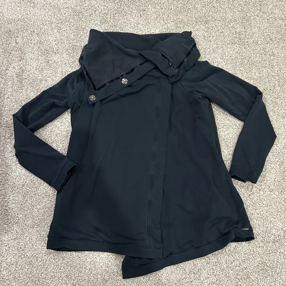 Lululemon Wrap size 8